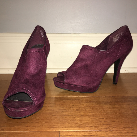 FIONI Clothing Shoes - Fioni Purple Peep toe heels